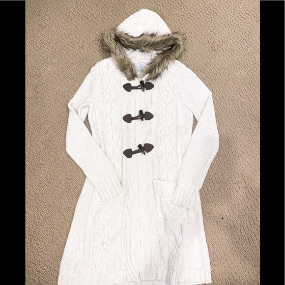 Old navy toggle button sweater faux fur hood sizeS - Picture 5 of 5